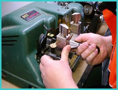 Advanced Locksmith Service Milwaukee, WI 414-939-0868 Advanced Locksmith Service Milwaukee, WI 414-939-0868