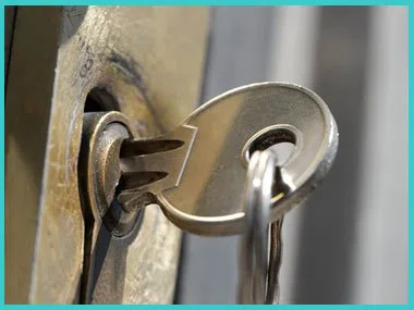 Advanced Locksmith Service Milwaukee, WI 414-939-0868 - 2-lock-and-key